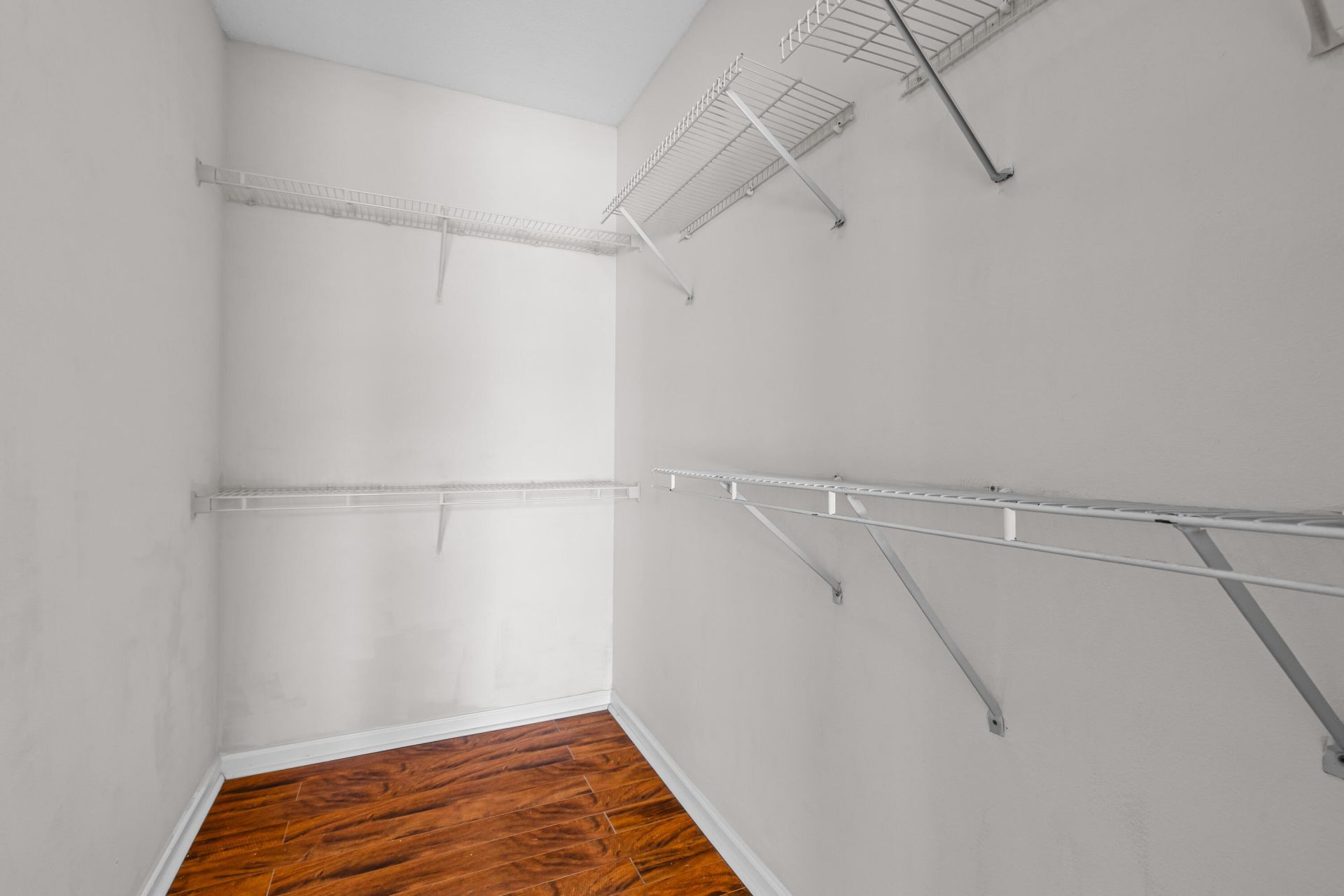 2322 Chatelain Way Photo 17