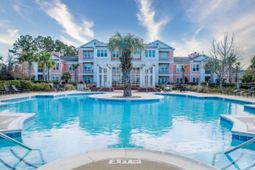 2322 Chatelain Way photo 4