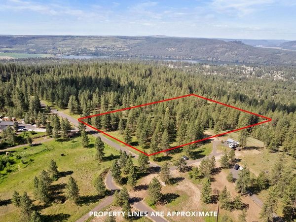 6601 Stony Way, Nine Mile Falls, WA 99026