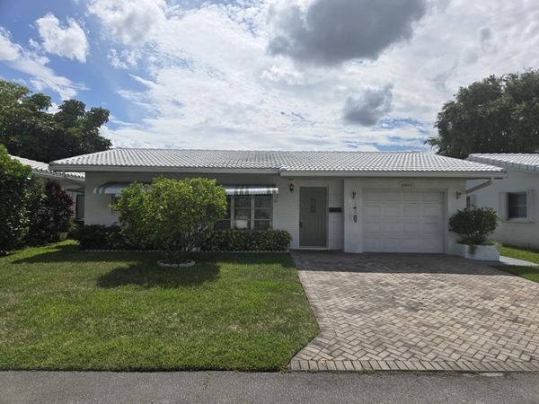 5805 NW 83rd Avenue, Tamarac, FL 33321