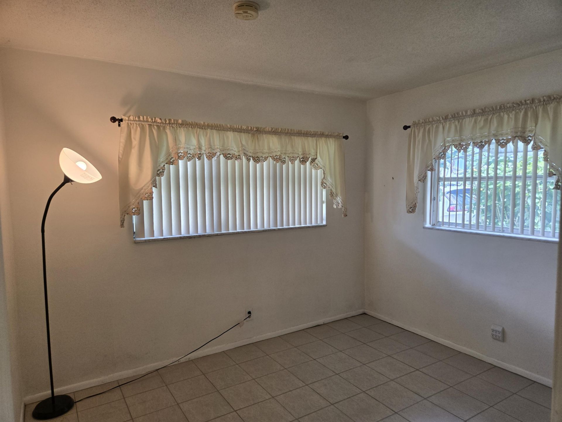 5805 NW 83rd Avenue, Tamarac, FL 33321 Photo