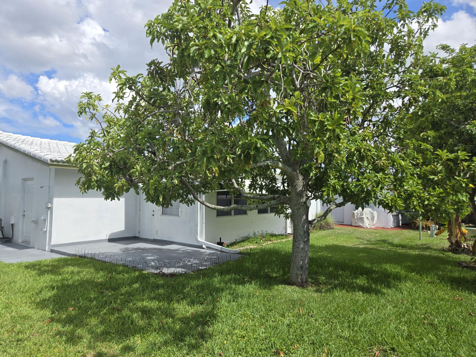 5805 NW 83rd Avenue, Tamarac, FL 33321 Photo