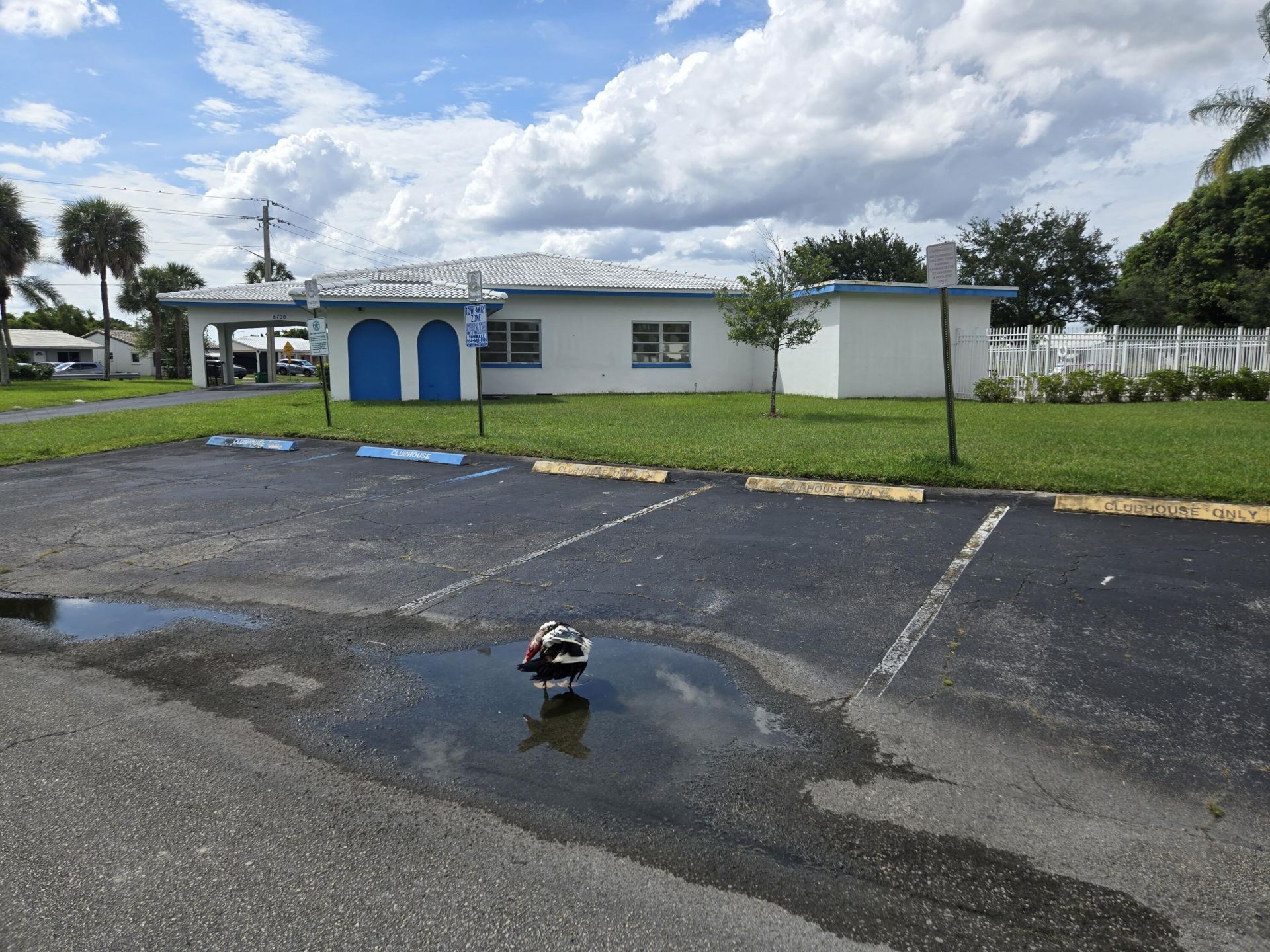 5805 NW 83rd Avenue, Tamarac, FL 33321 Photo