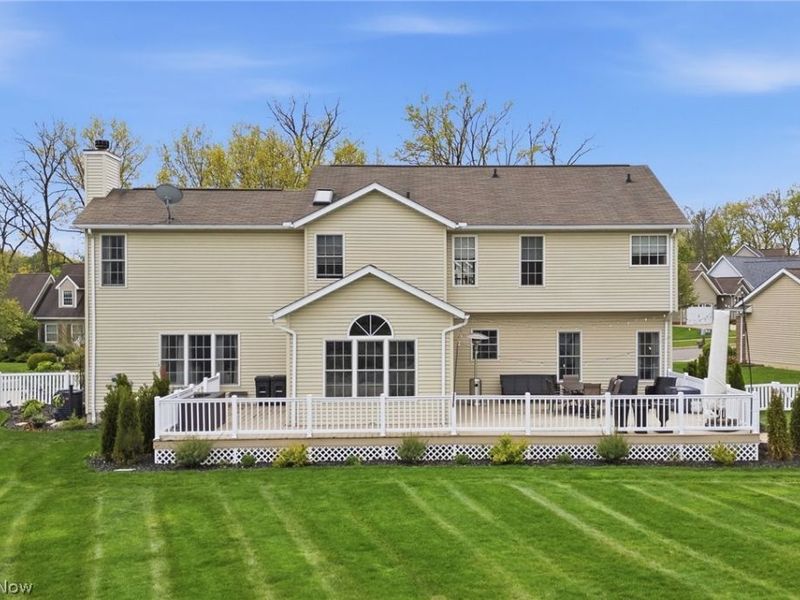 895 Williamsburg Court, Ashland, OH 44805 Photo 2