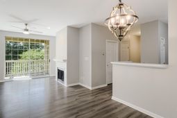 1600 Long Grove Drive photo 4