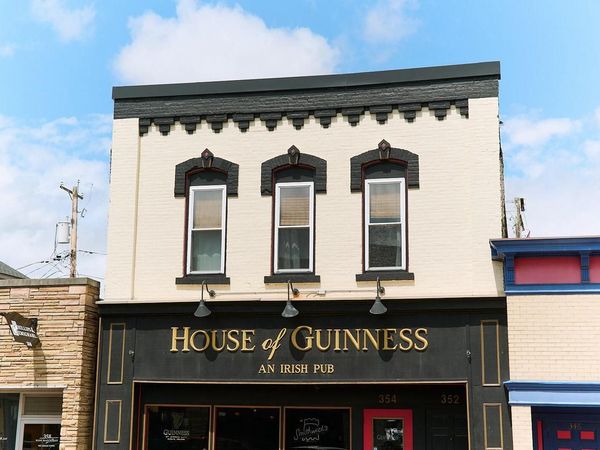 352 main STREET, Waukesha, WI 53186