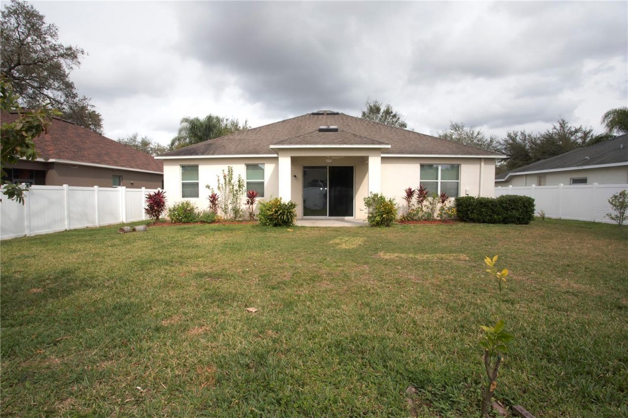 1319 Rowantree Drive , Dover, FL 33527 Photo