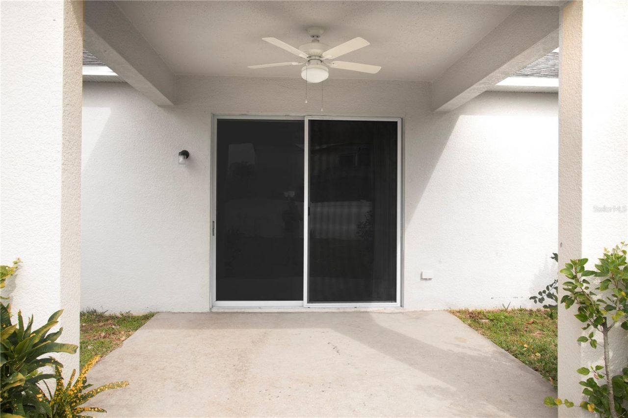 1319 Rowantree Drive , Dover, FL 33527 Photo
