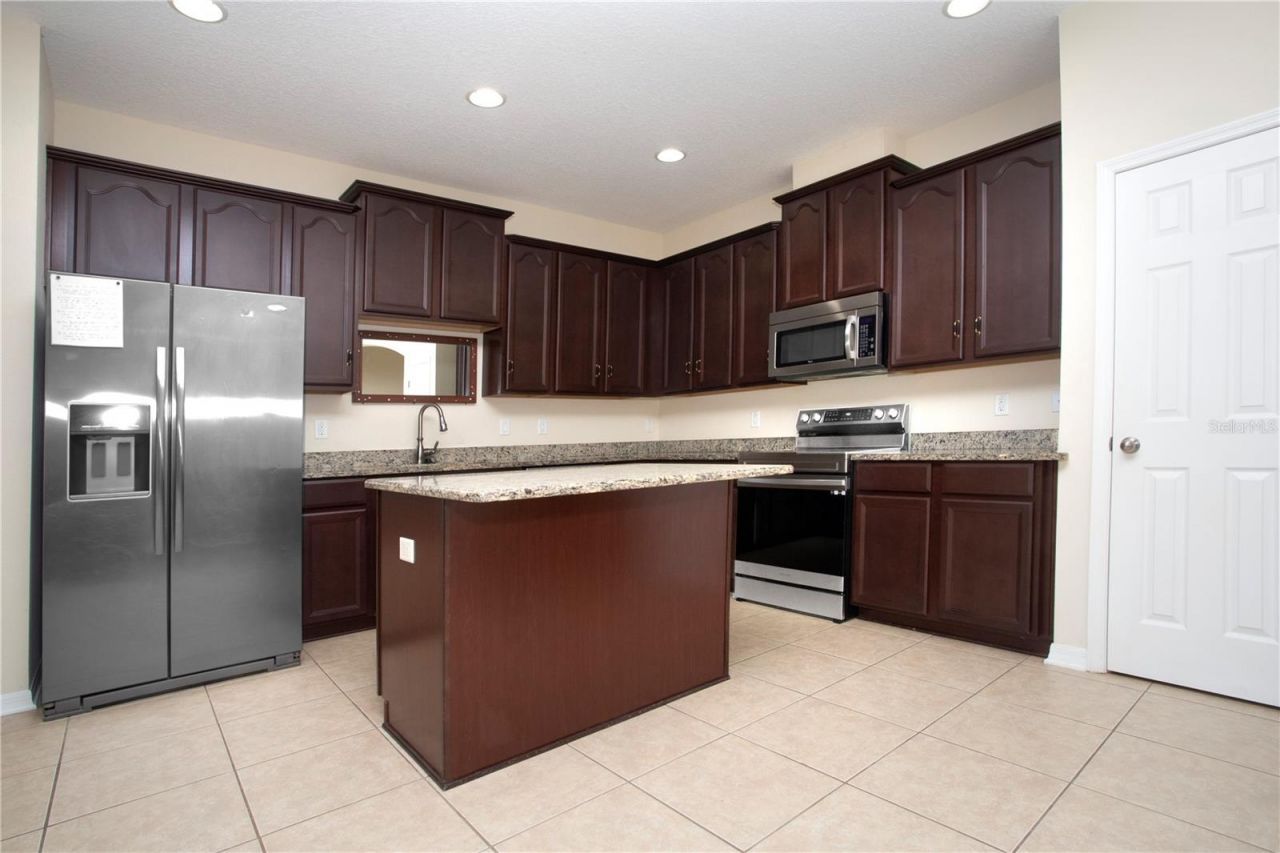 1319 Rowantree Drive , Dover, FL 33527 Photo