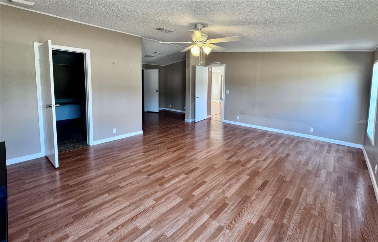 4300 Meadow Ridge Avenue , Mulberry, FL 33860 Photo