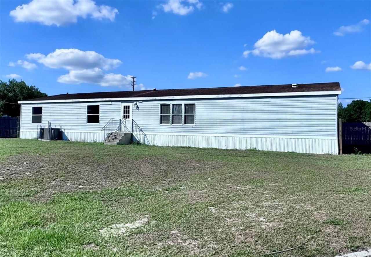 4300 Meadow Ridge Avenue , Mulberry, FL 33860 Photo