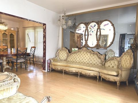 Main Photo