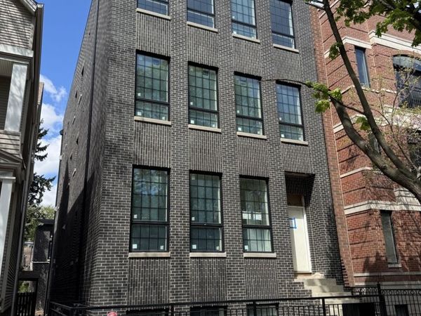 3820 N Damen Avenue , Unit 3, Chicago, IL 60618