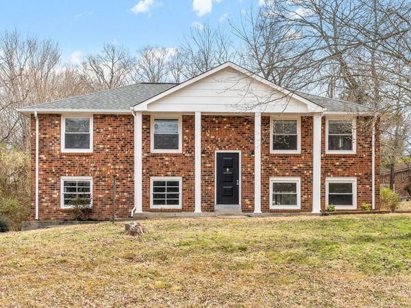 1277 Jostin Dr, Clarksville, TN 37040
