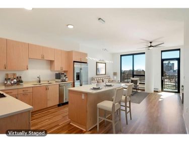 1240 2nd Street S, Unit 325, Minneapolis, MN 55415