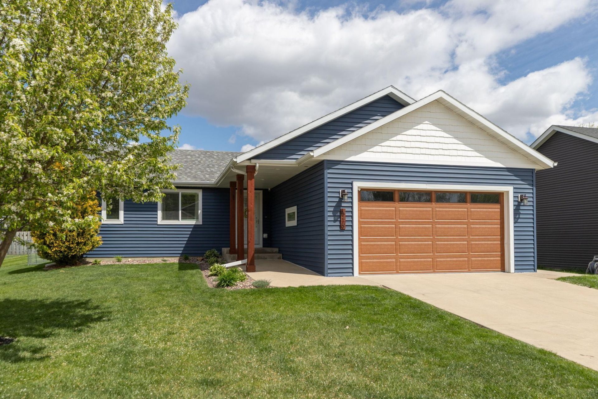 819 3rd Street NE, Byron, MN 55920