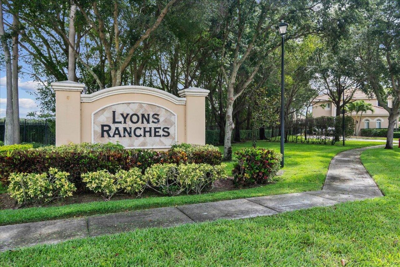 8392 Lyons Ranches Road, Boynton Beach, FL 33472 Photo
