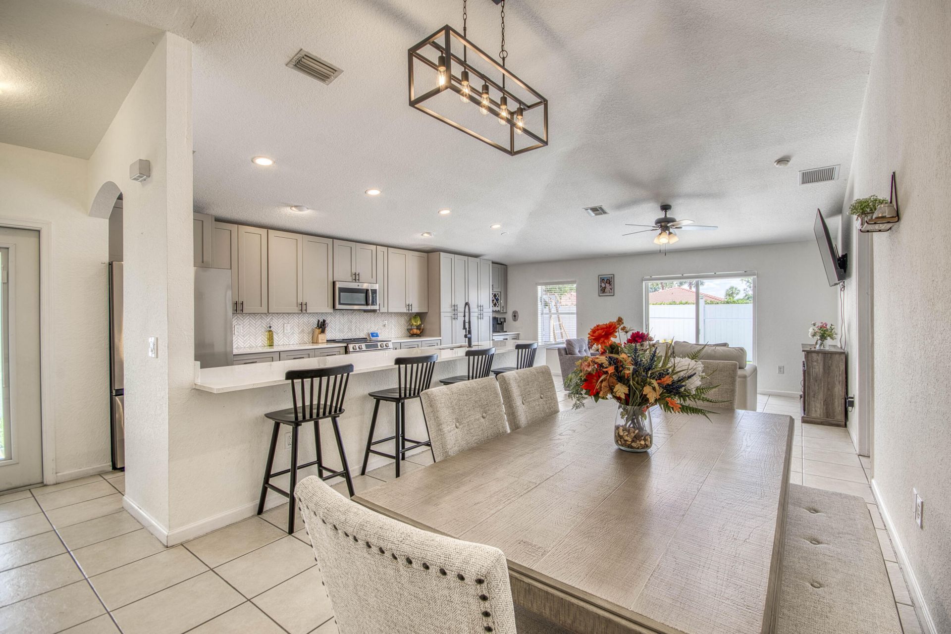 6036 Azalea Circle, West Palm Beach, FL 33415 Photo