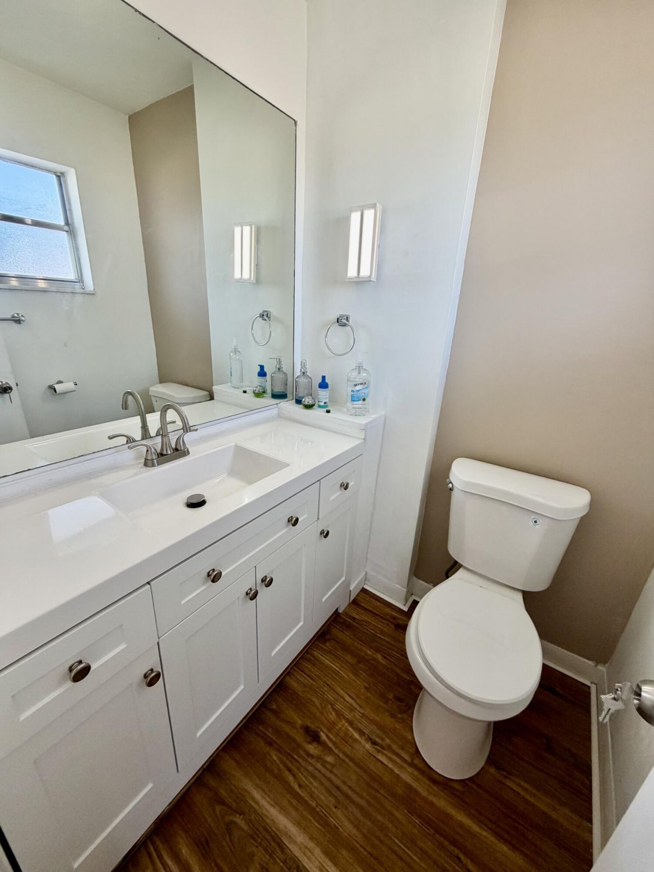 1000 NE 14th Avenue, Unit 304, Hallandale Beach, FL 33009 Photo