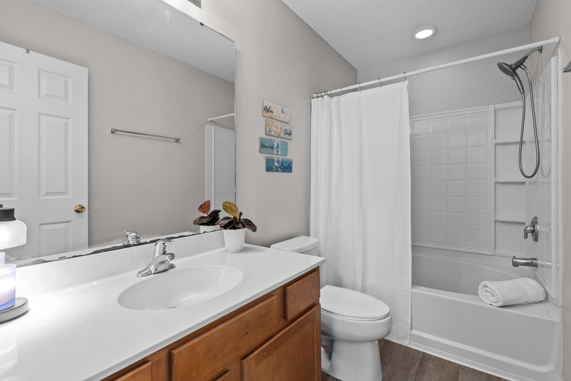 106 Madison Court Photo 16