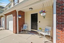 106 Madison Court photo 4