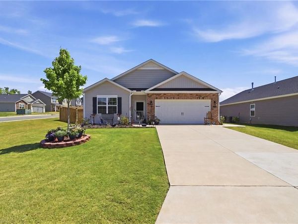 2413 Trevana Way , Graham, NC 27253