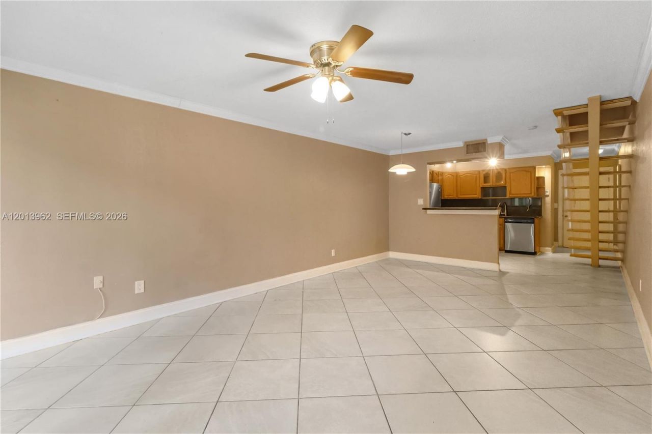 15385 S Dixie Hwy 4 Hwy, Palmetto Bay, FL 33157 Photo