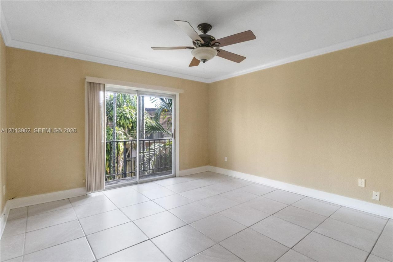 15385 S Dixie Hwy 4 Hwy, Palmetto Bay, FL 33157 Photo