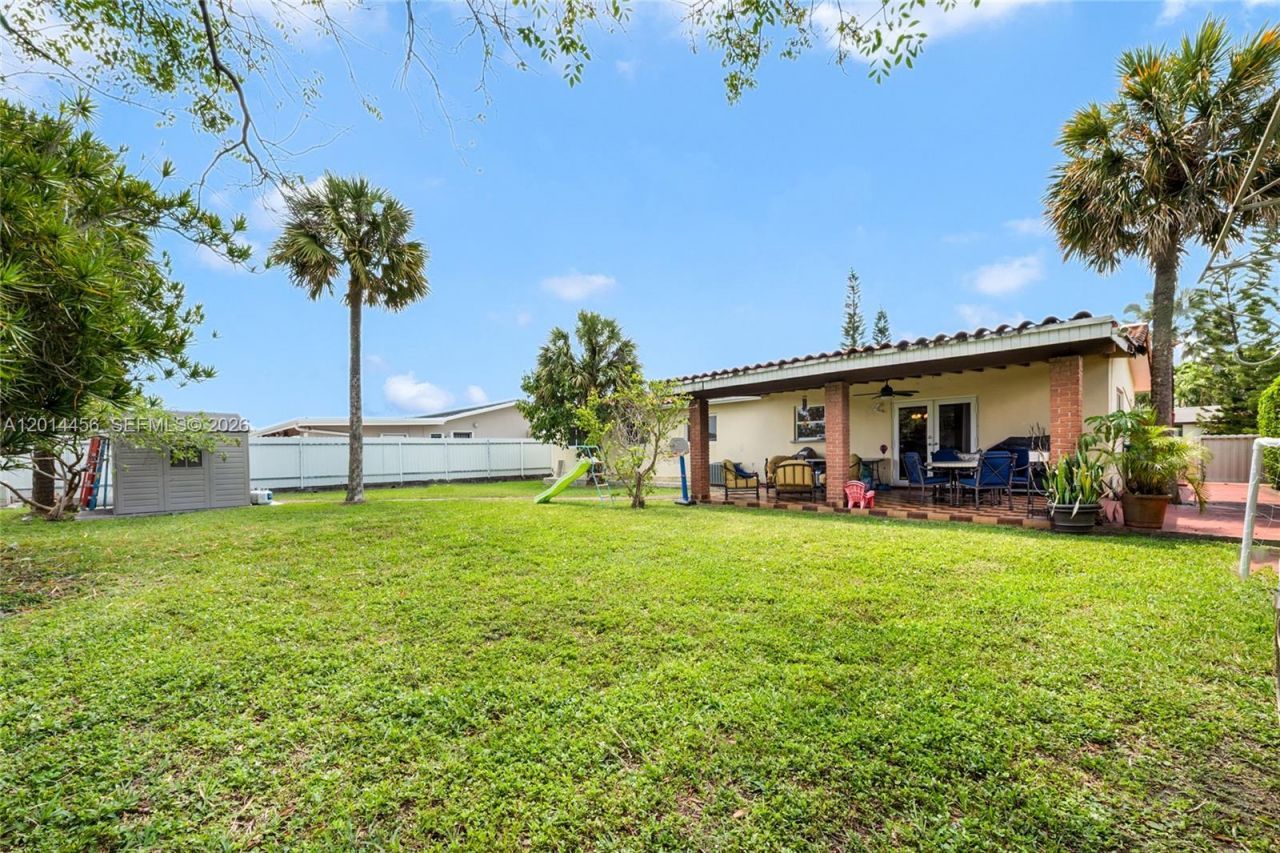 10315 SW 26th Ter , Miami, FL 33165 Photo