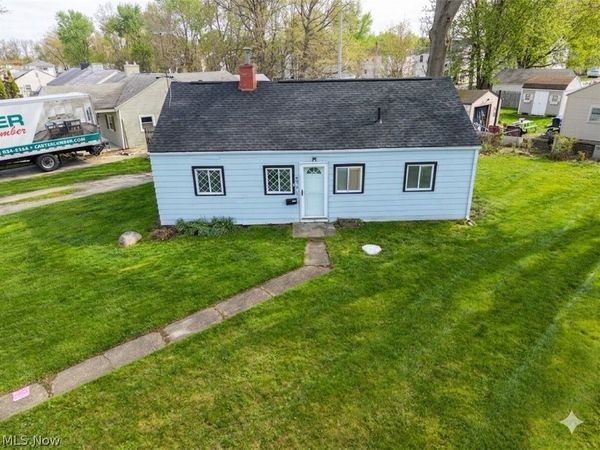 4061 Gregus Avenue , Lorain, OH 44055