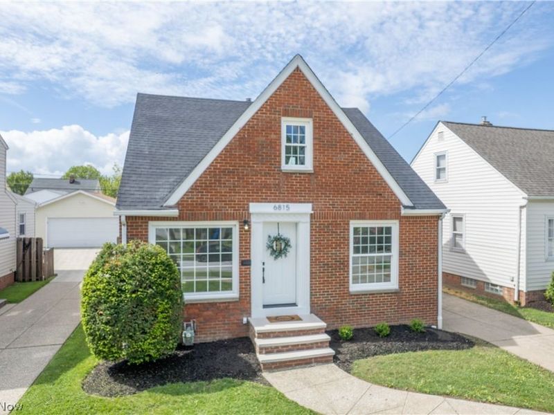 6815 Dartworth Drive, Parma, OH 44129 Photo 1