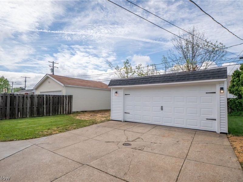 6815 Dartworth Drive, Parma, OH 44129 Photo 40
