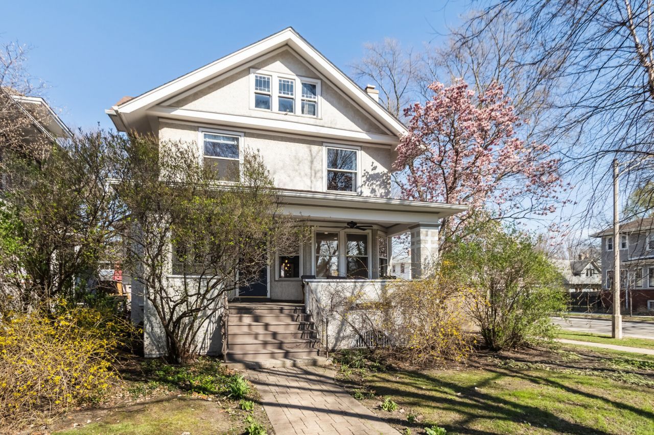 732 S Kenilworth Avenue, Oak Park, IL 60304 Main Photo