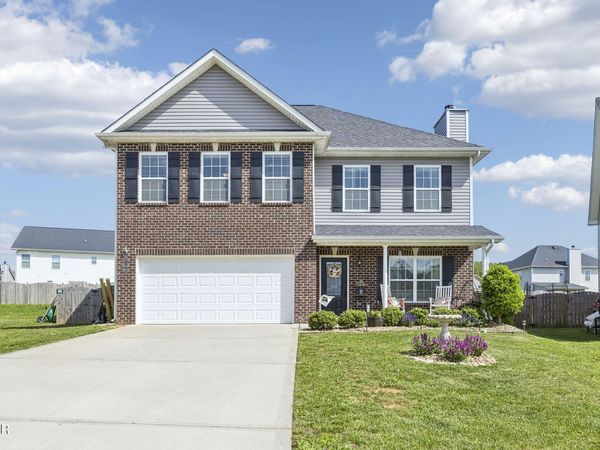 3106 Starling Drive, Maryville, TN 37803