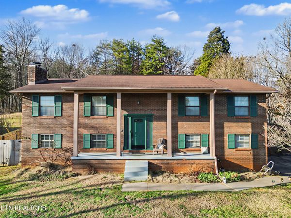 1421 Mount Vista Drive, Knoxville, TN 37920