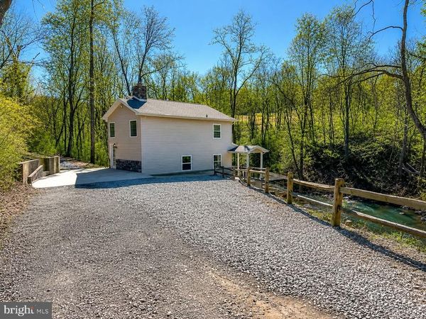 401 TOMS ROAD, HARRISBURG, PA 17112