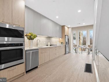1031 S FAIRHILL STREET, PHILADELPHIA, PA 19147