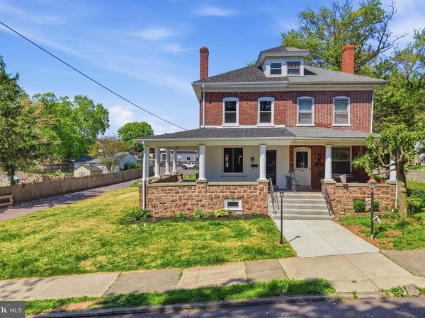 440 N PENN ST, SPRING CITY, PA 19475