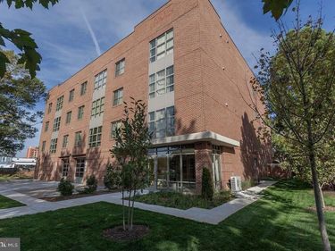 905 N JACKSON, Unit 204, ARLINGTON, VA 22201