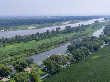 4879 Lake Shore Drive , Tekamah, NE 68061
