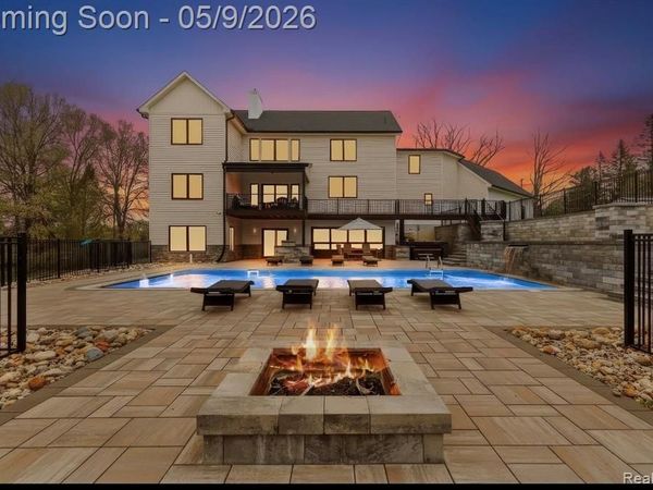 65565 Dequindre Road , Oakland Twp, MI 48363