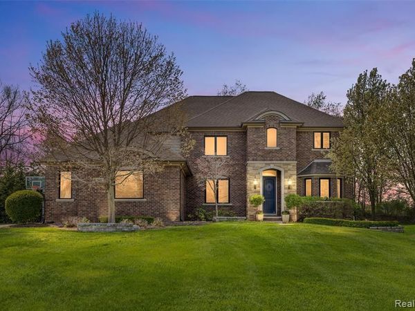 2862 Bay Hill Court , Oakland Twp, MI 48363