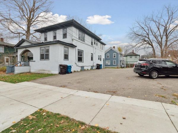 809-807 W Cedar Street, Kalamazoo, MI 49007