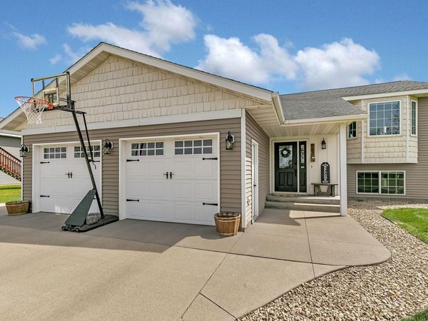 561 7th Street NW, Richmond, MN 56368