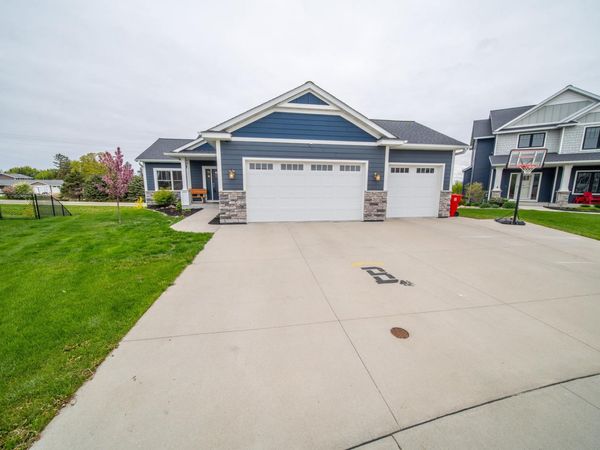 695 Marcus Pl NE, Byron, MN 55920
