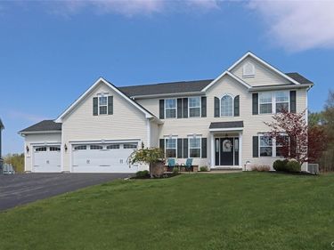 124 Turning Leaf Drive, Manlius, NY 13104