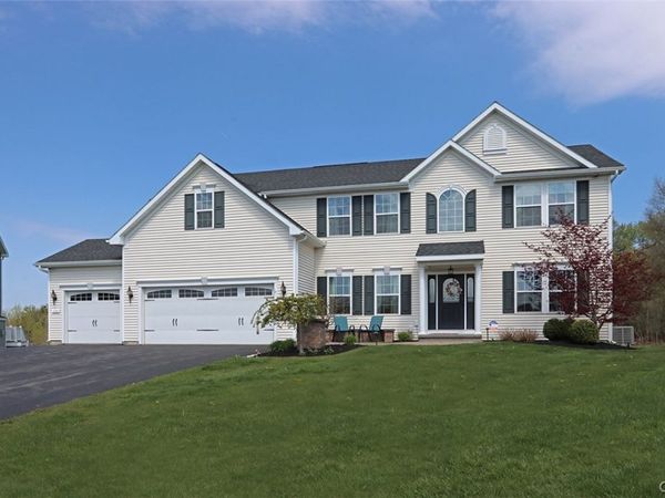 124 Turning Leaf Drive , Manlius, NY 13104