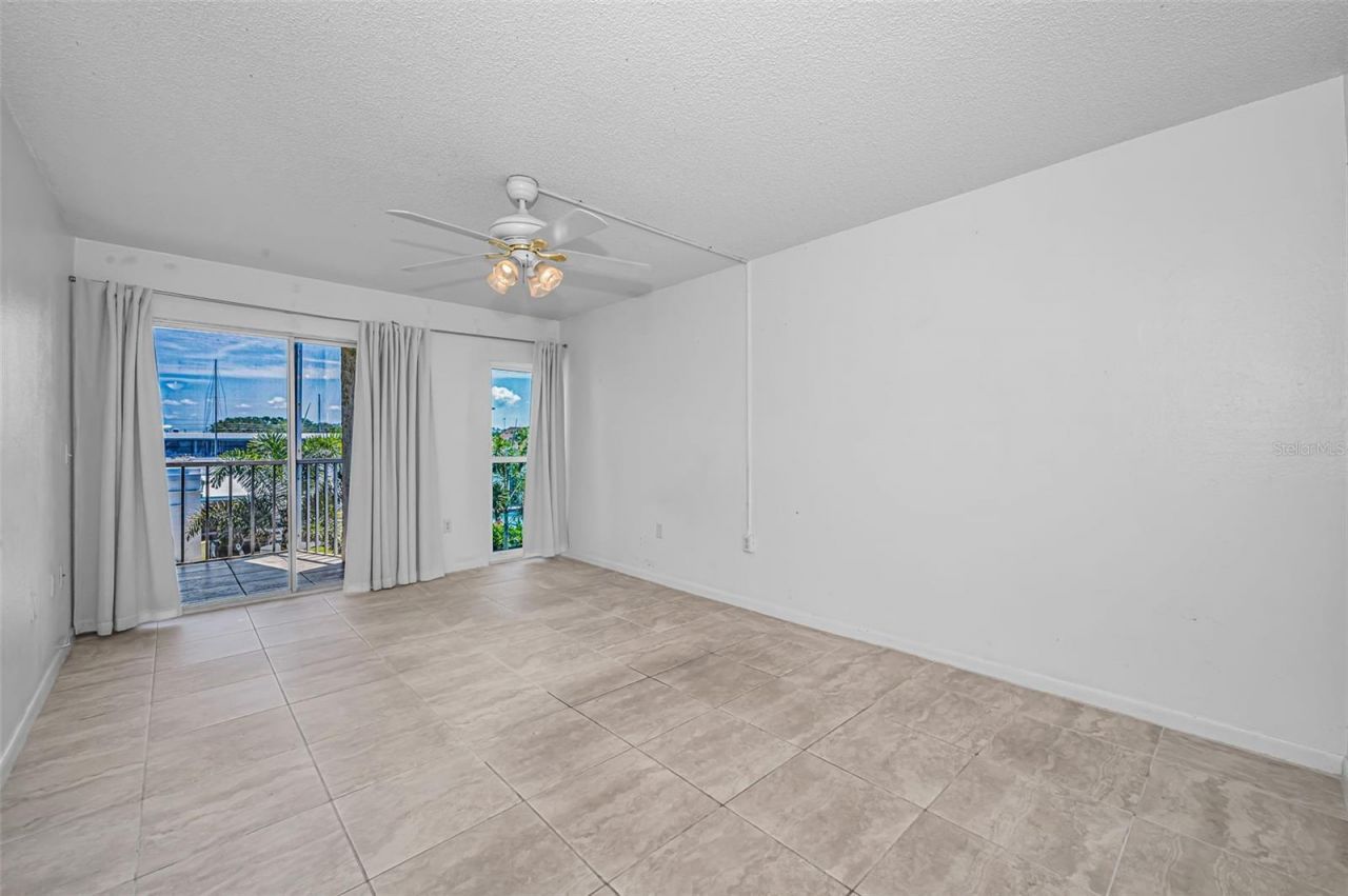 4908 38th Way S, Unit 204, Saint Petersburg, FL 33711 Photo