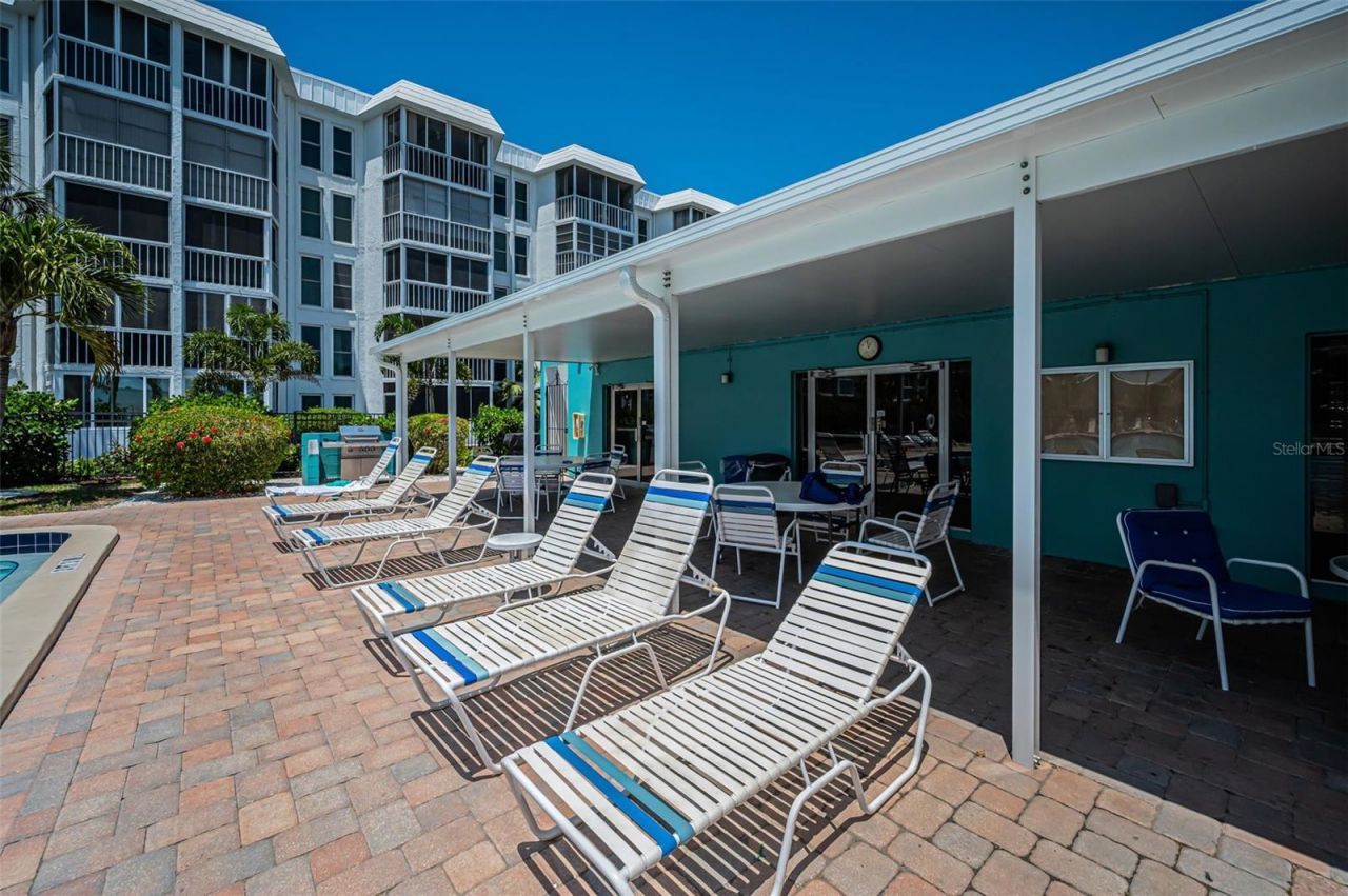 4908 38th Way S, Unit 204, Saint Petersburg, FL 33711 Photo