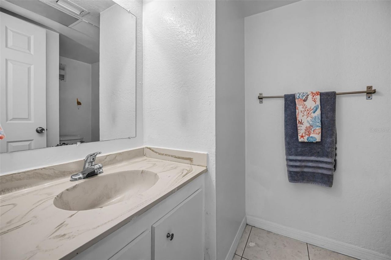 4908 38th Way S, Unit 204, Saint Petersburg, FL 33711 Photo